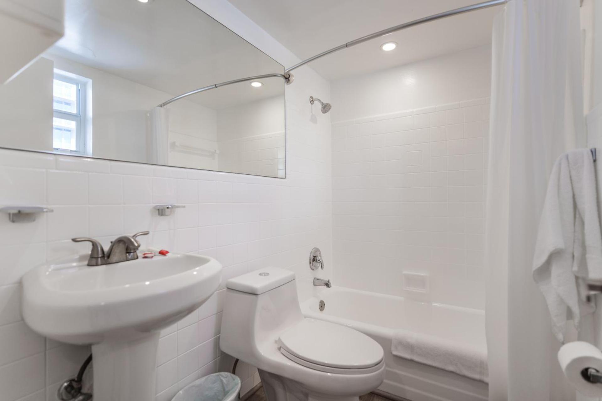 Apartment Comfortable Beachfront With Pool! -m32 *